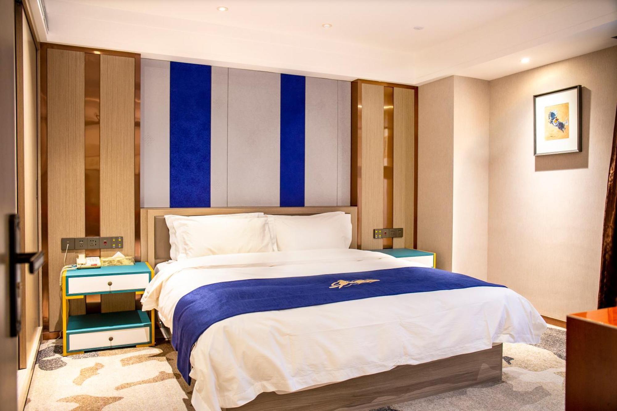 Uiles Hotel Hohhot Exterior photo