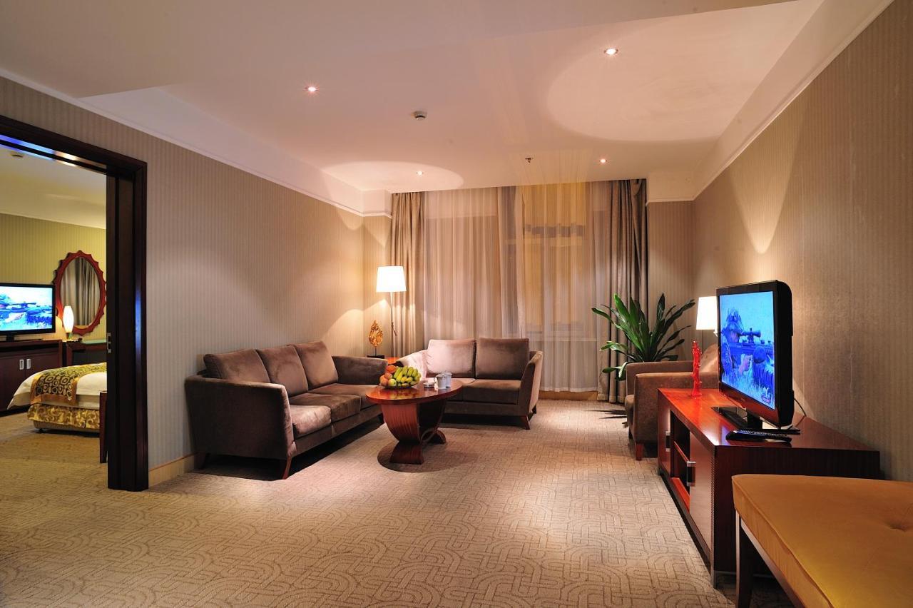 Uiles Hotel Hohhot Exterior photo